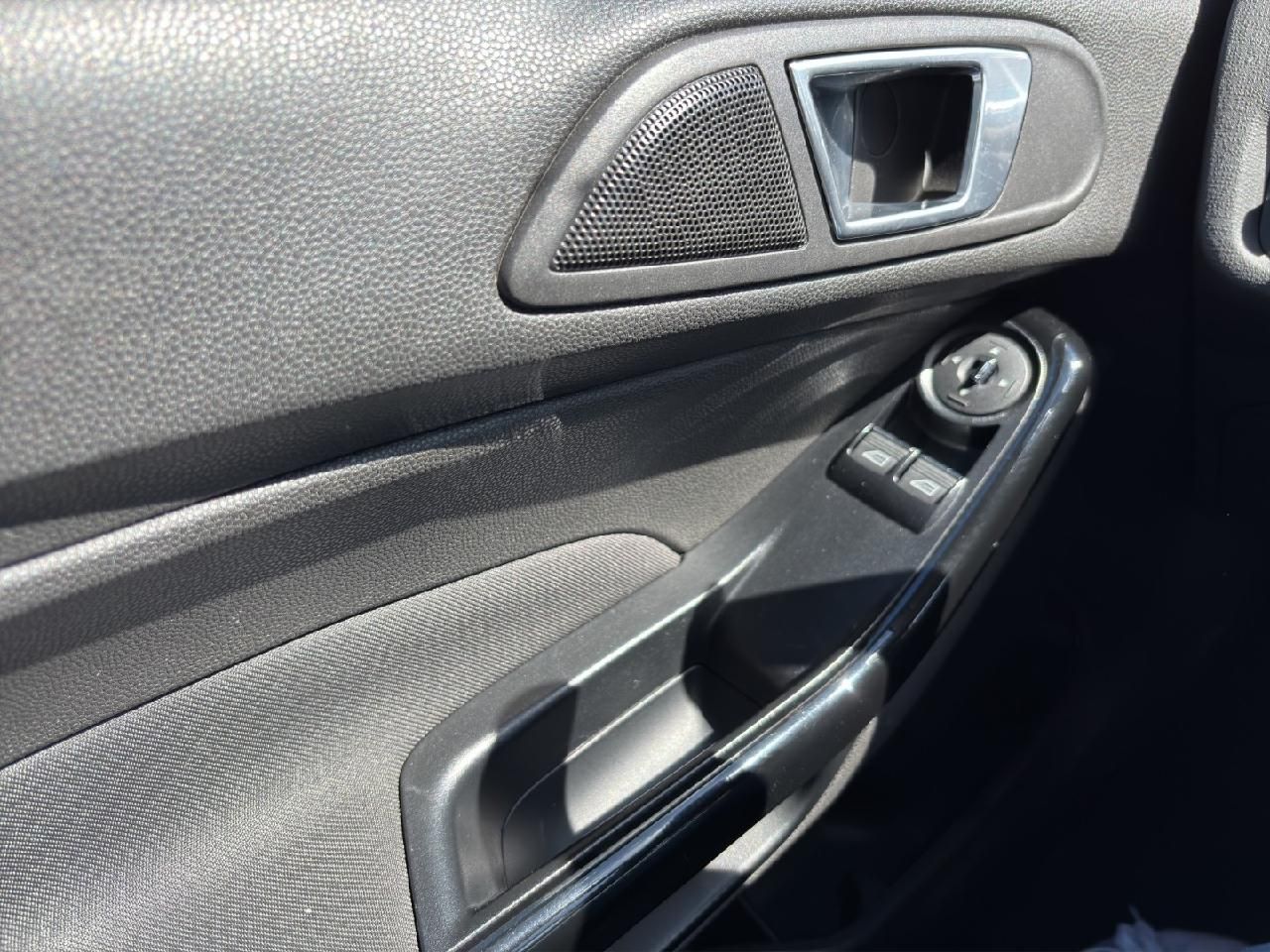 Fahrzeugabbildung Ford Fiesta Titanium