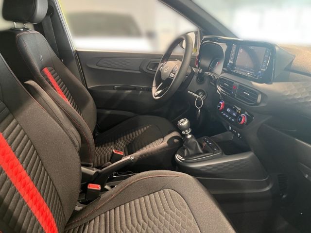 Fahrzeugabbildung Hyundai i10 N Line (MY25) 1.0 T-GDI (90 PS) 5-MT Sportpa