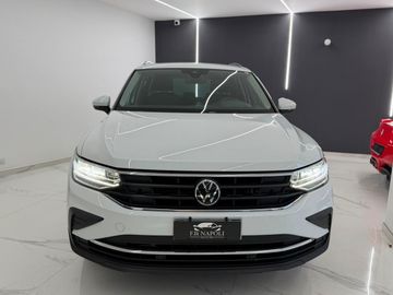 Volkswagen Tiguan - 9