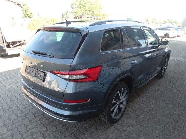 ŠKODA Kodiaq Kodiaq Sportline 2.0 TSI DSG 4x4 *AHK *Standheiz – Bild 4 von 20