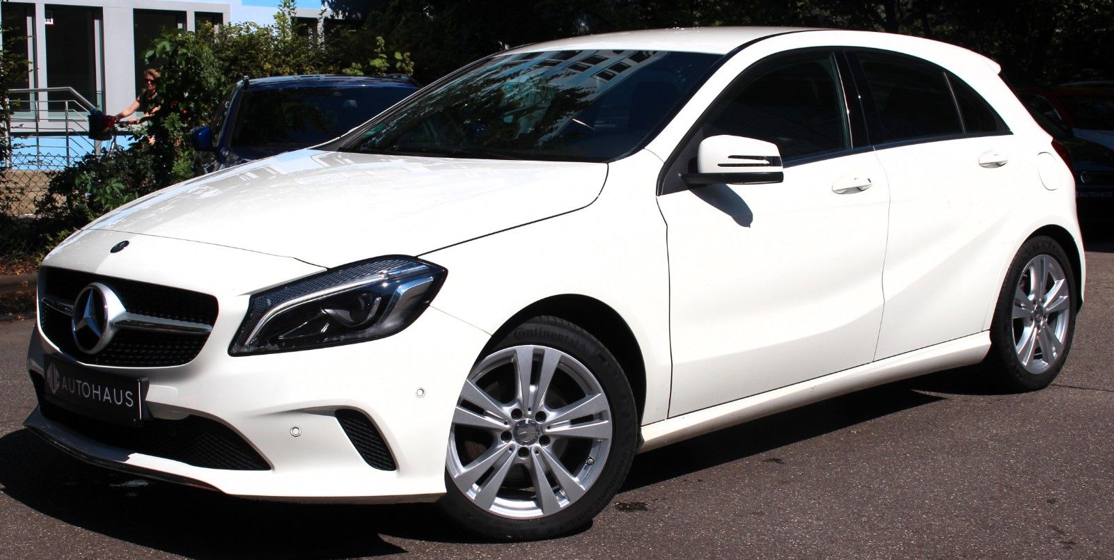 MERCEDES-BENZ A 180 Sofascore Aut. NAVI* LED* TEILLEDER