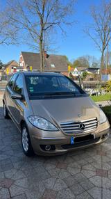Mercedes-Benz A 200 ELEGANCE  wenig KM - Mercedes-Benz A 200: Elegance