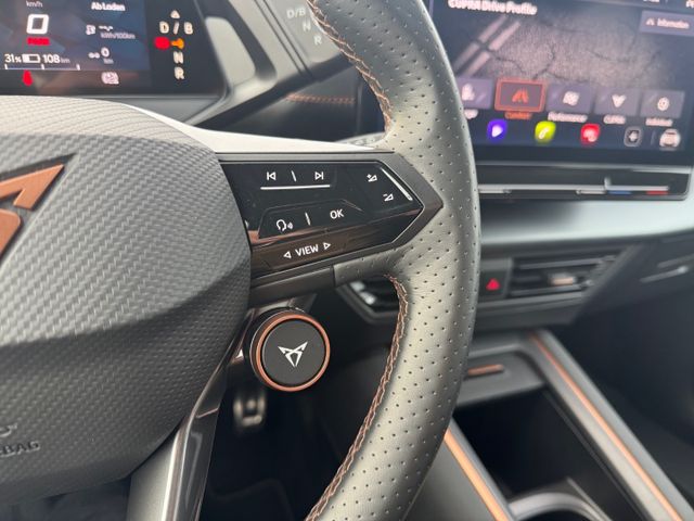 Born 58 kWh LED Navi Sitzh. ACC Keyless Kamera 2