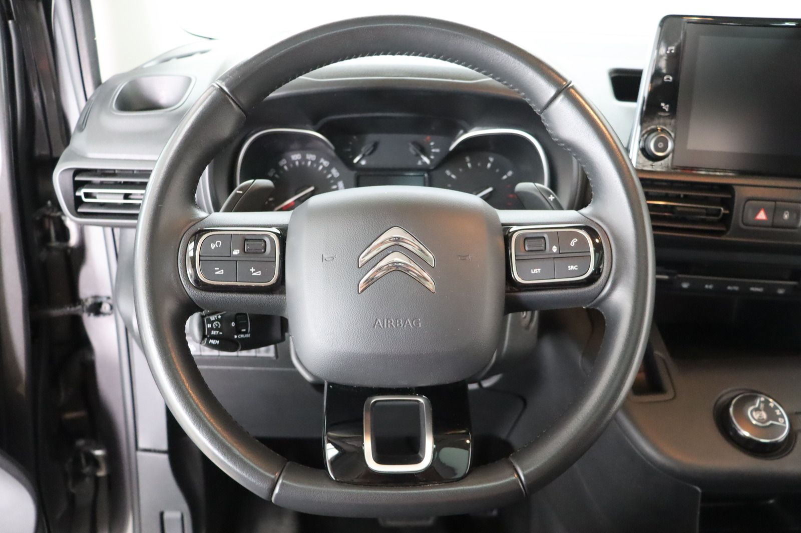 Fahrzeugabbildung Citroën Berlingo 1.Hand * wenig km MPV Shine M