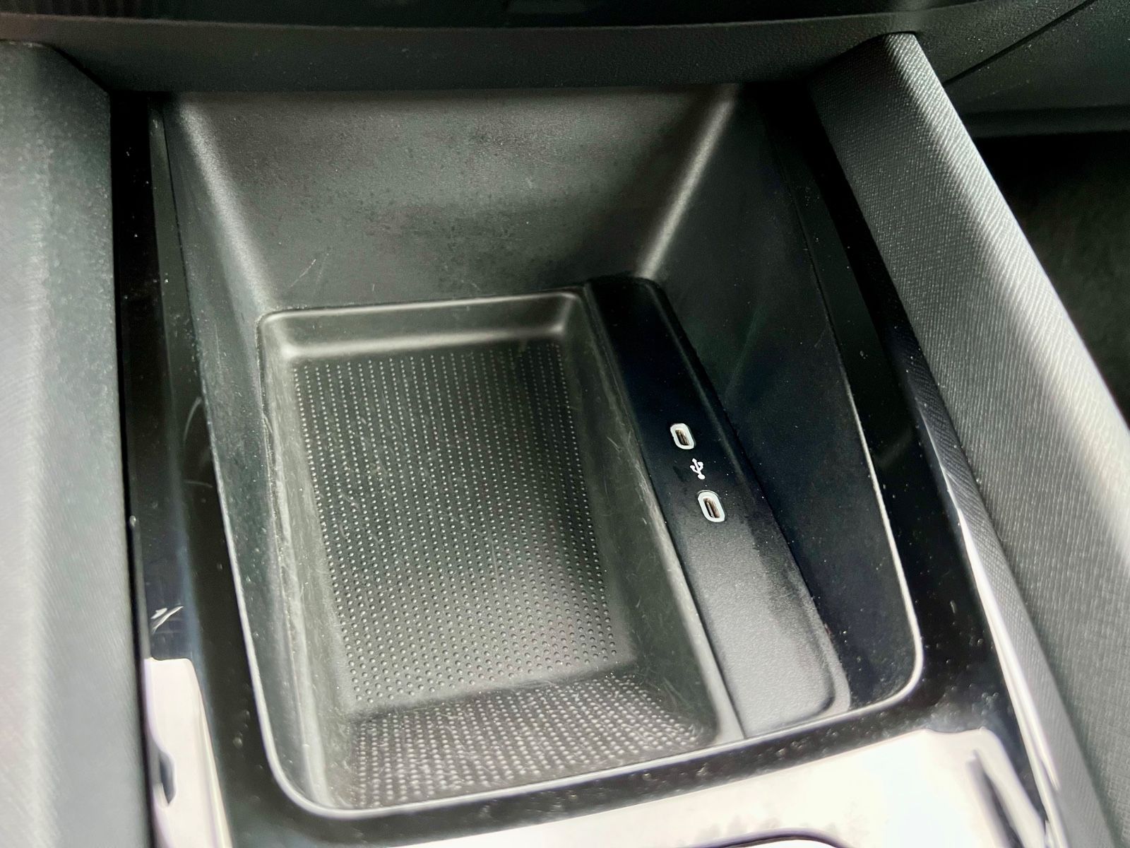 SKODA Octavia Combi 2.0 TDI AAC PDC NAVI AHK LED