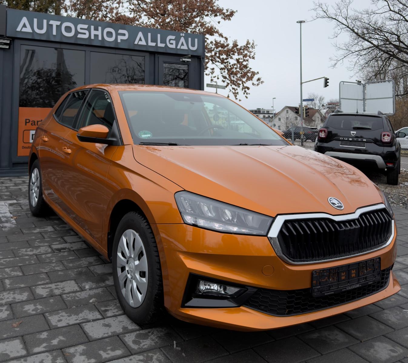 Skoda Ambition CarPlay Xenon LED 1. Hand