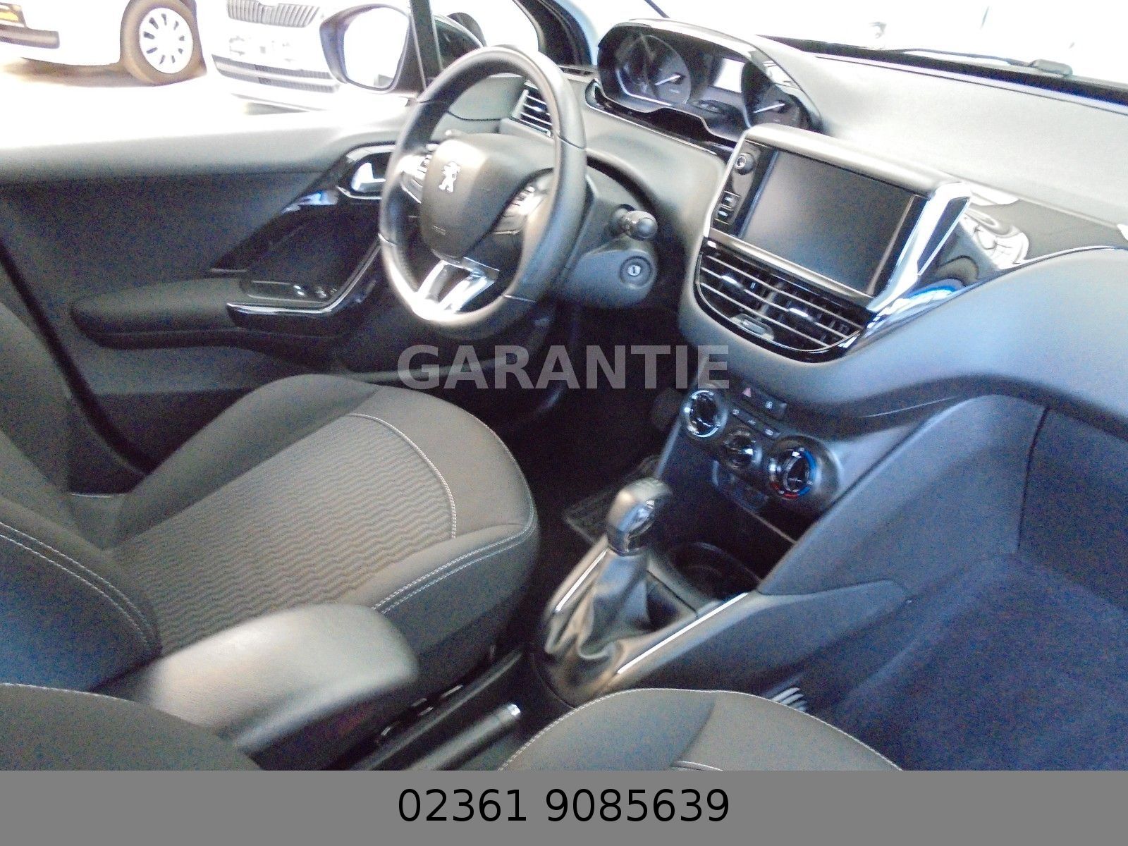Fahrzeugabbildung Peugeot 208 Active Klima/Sitzheizung/Parktronik/33 Tkm/
