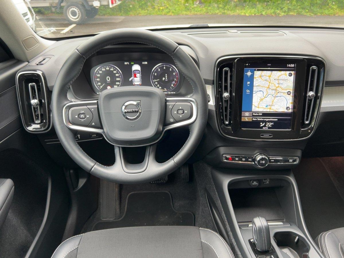 Volvo XC 40 Momentum Pro T3 2WD LED+NAVI+APP+RFK+STH+L