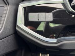Fahrzeugabbildung Audi Q3 40 TDI quattro S LINE PANO AHK MATRIX VIRTUAL
