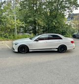 Mercedes-Benz E 63  S AMG  4MATIC  *STERNENHIMMEL* KERAMIK  - Mercedes-Benz E 63 AMG aus 2014