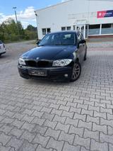 BMW 120 1 Limousine 120i - BMW 120 aus 2004: 120i