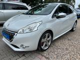 Peugeot 208 GTi*1.HD*Klima*SHZ*Navi*JBL*Leder*TÜV NEU - Peugeot 208 Gebrauchtwagen in Berlin