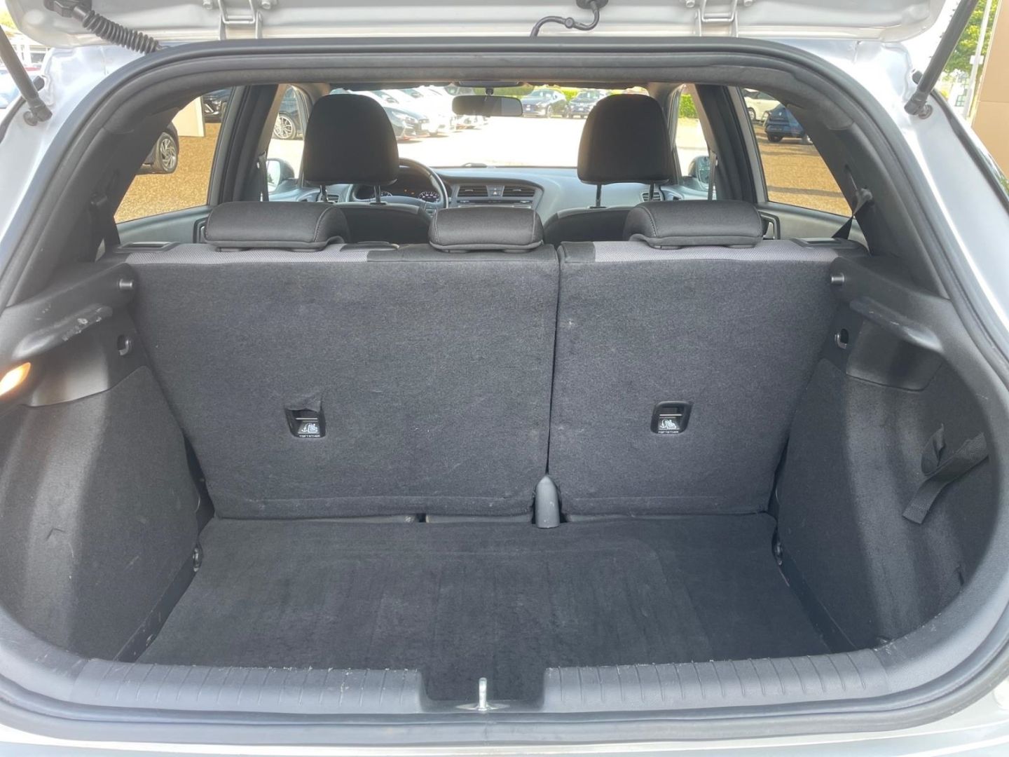 Fahrzeugabbildung Hyundai i20 1.0T Sonderedition Passion Ganzjahresreifen