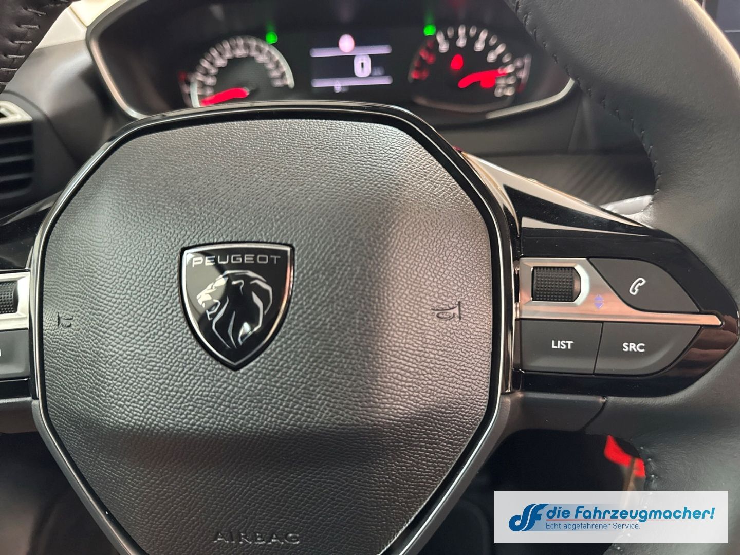 Fahrzeugabbildung Peugeot 208 Style LED Fahrerprofil DAB SHZ Keyless Start