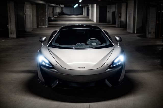 MCLAREN 570S