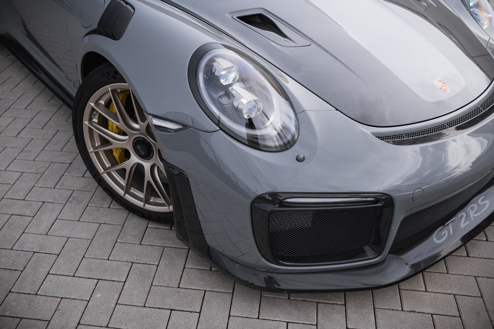 Fahrzeugabbildung Porsche 991/911 GT2 RS, PTS, Weissach, Clubsport, Lift