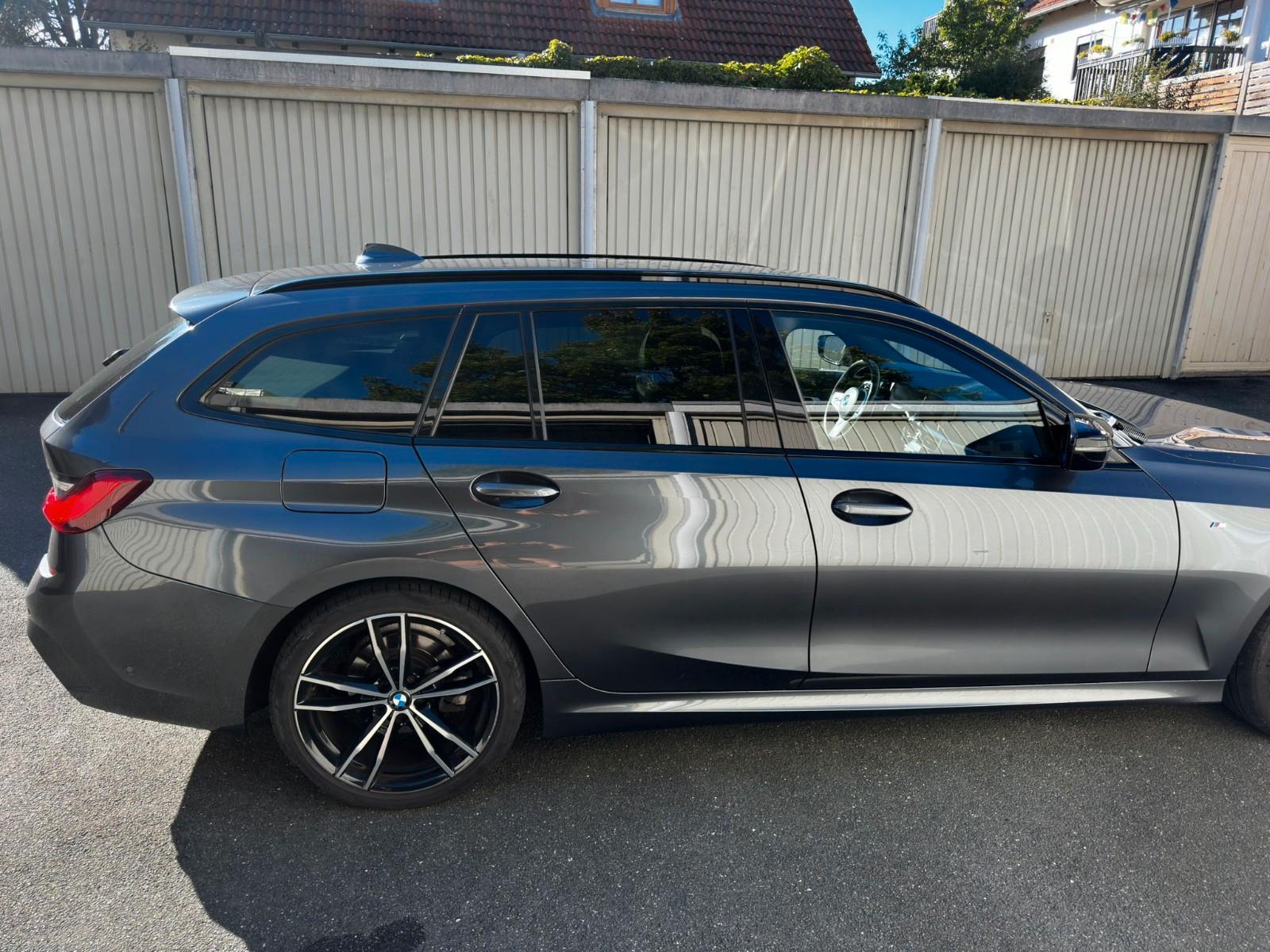 BMW 320d xDrive Touring MSport, TÜVneu, AHK, Standh 
