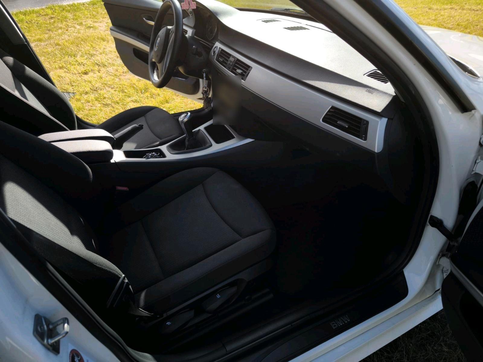 BMW 318 2011 — photo 6