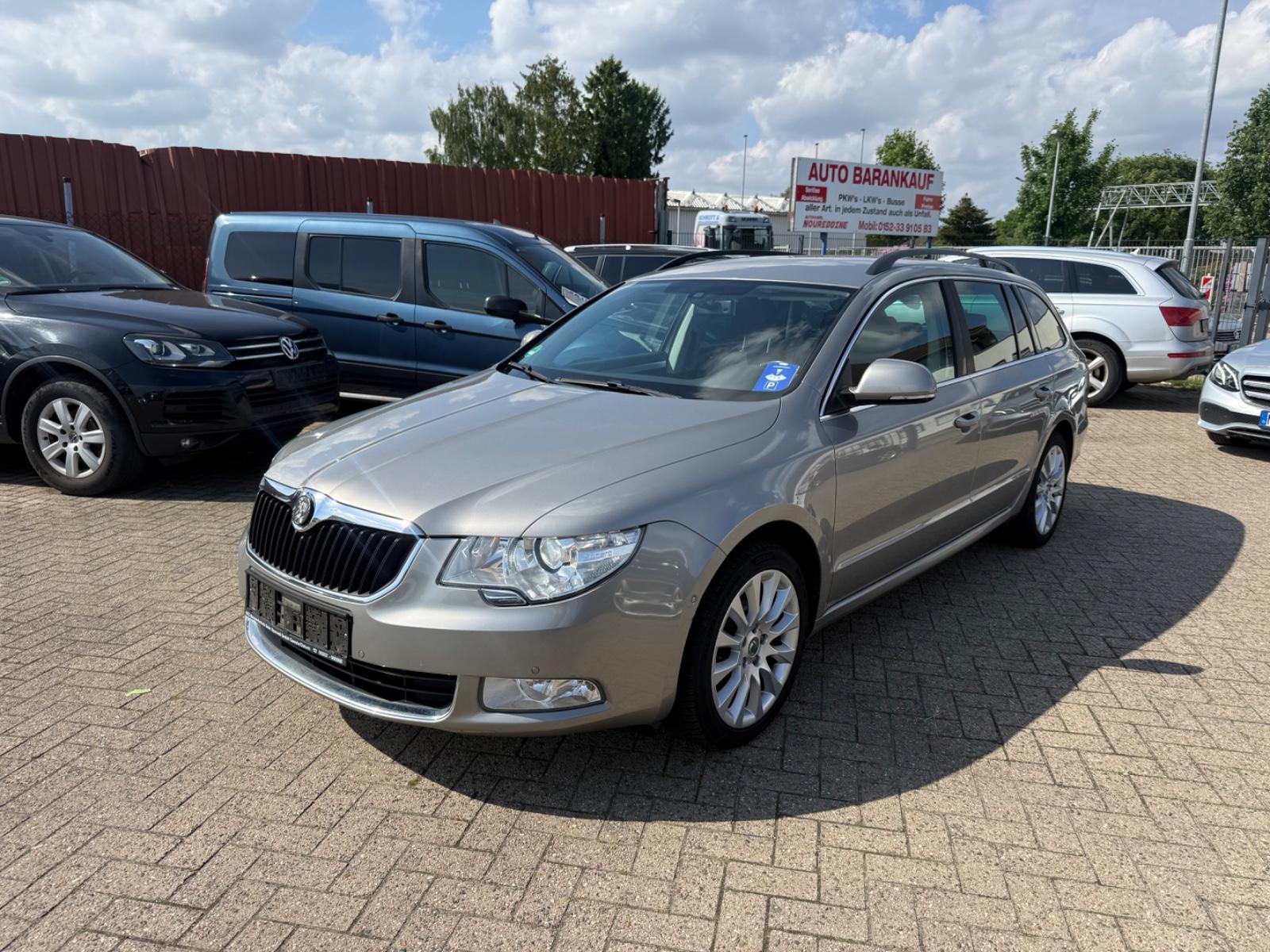 Skoda Superb Combi Exclusive*DSG*NAVI*ALU*