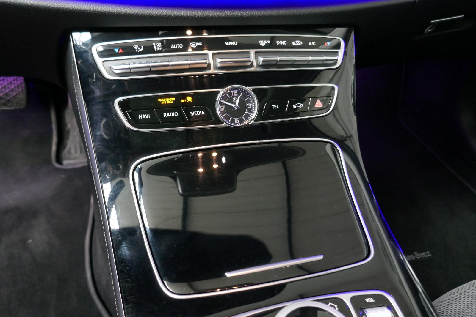 Mercedes-Benz E 300 E Coupe TOP ZUSTAND*LEDER*SD*NAVI*KAMERA