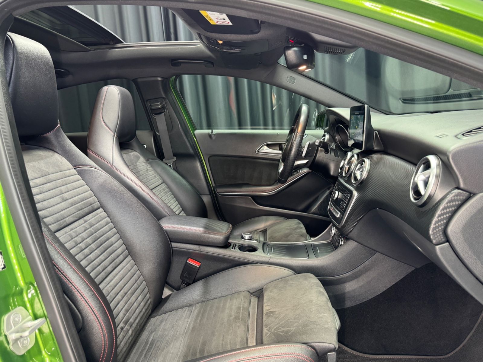 Fahrzeugabbildung Mercedes-Benz A 220 4Matic|7G-AUTOMATIK|PANO|NIGHT-PAKET|AMG|