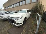 Mitsubishi Outlander PHEV Basis 4WD - Mitsubishi Outlander in Ludwigshafen
