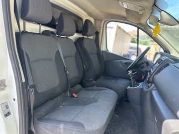 Renault Trafic - 10