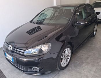Volkswagen Golf - 2