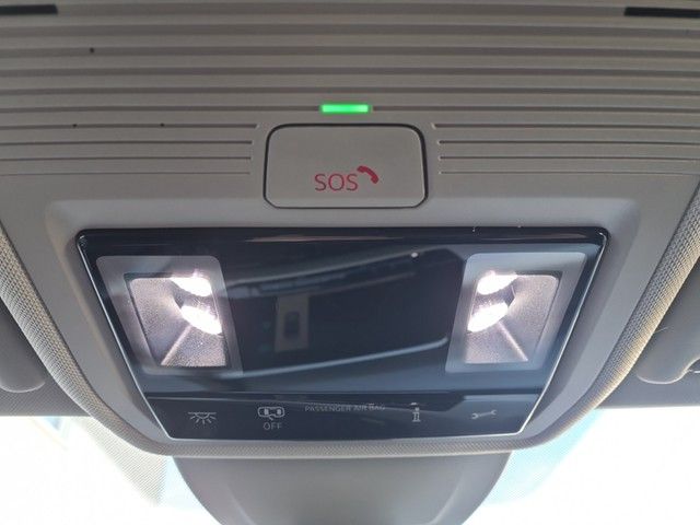 Fahrzeugabbildung Volkswagen Golf VIII TSI Move Kamera Navi LED VC