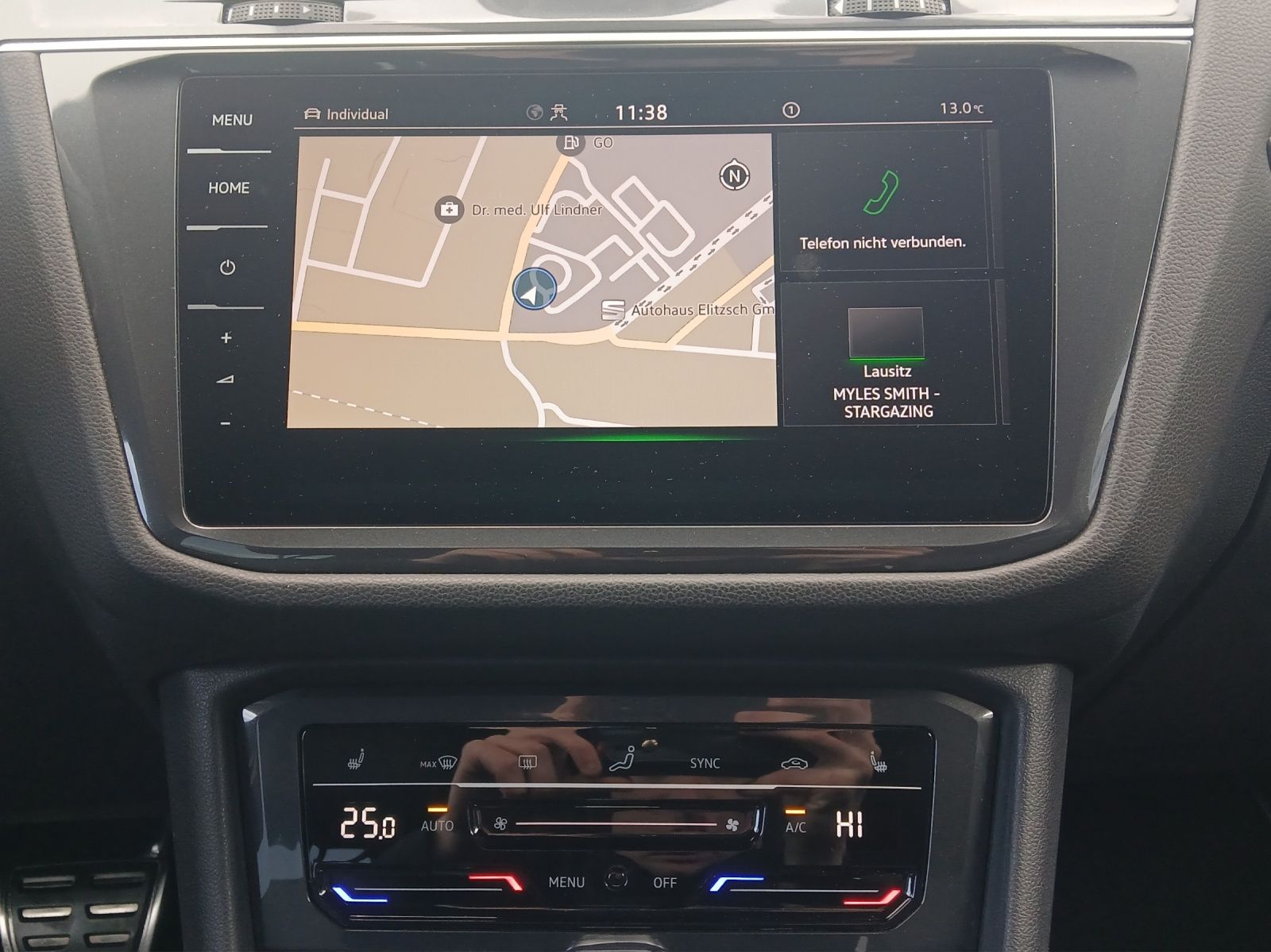 Fahrzeugabbildung Volkswagen Tiguan Allspace TSI R-Line DSG 4M Matrix AHK Nav