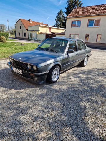 BMW E30 316i Oldtimer 