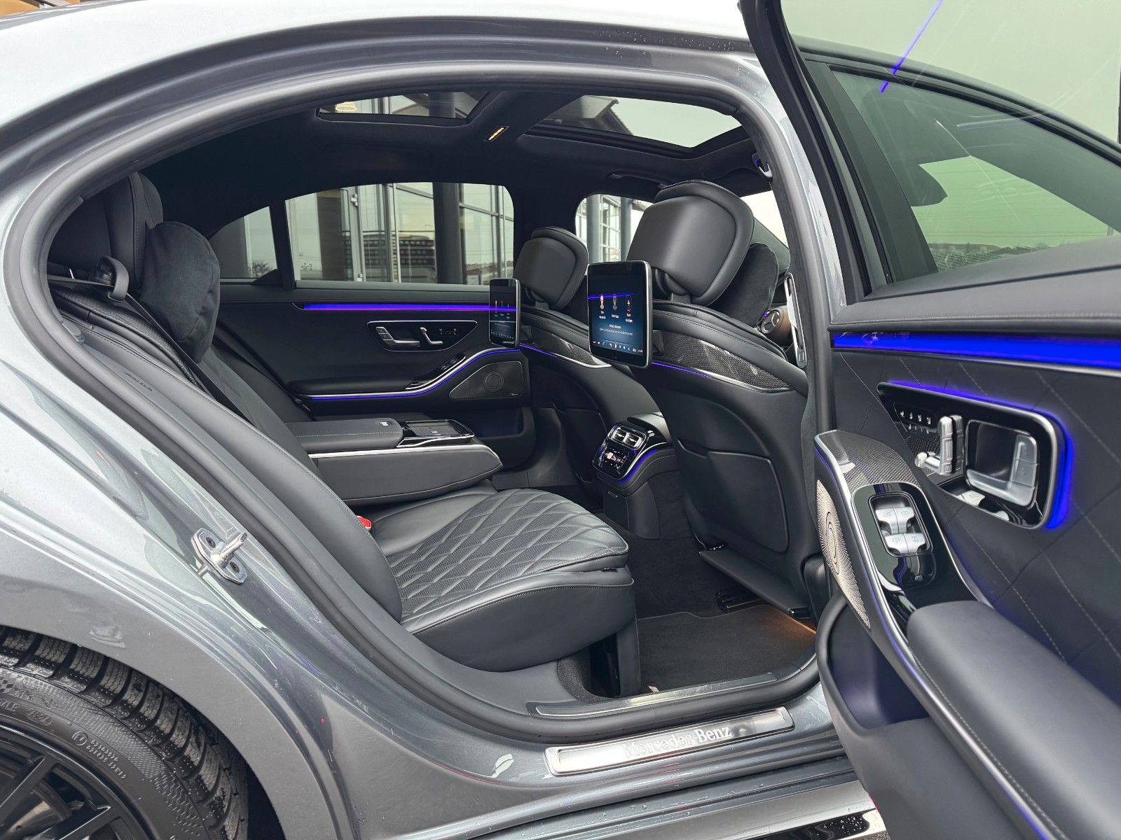 Fahrzeugabbildung Mercedes-Benz S 580 4M L VOLL+AMG+STH+Fond-Enter+Pano+AirM