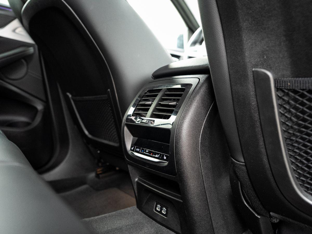 BMW X4 M40d AHK PANO ACC HuD H&K Sitzlüft KoZg 360°