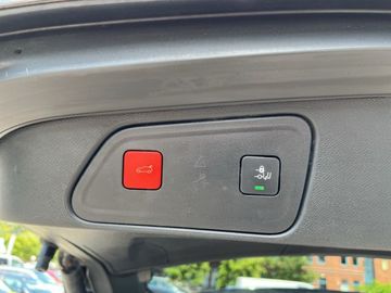 Peugeot 3008 Hybrid4 300 e-EAT8 GT Pack