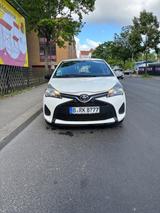 Toyota Yaris 1,0-l-Dual-VVT-i - - Toyota Yaris Gebrauchtwagen in Berlin