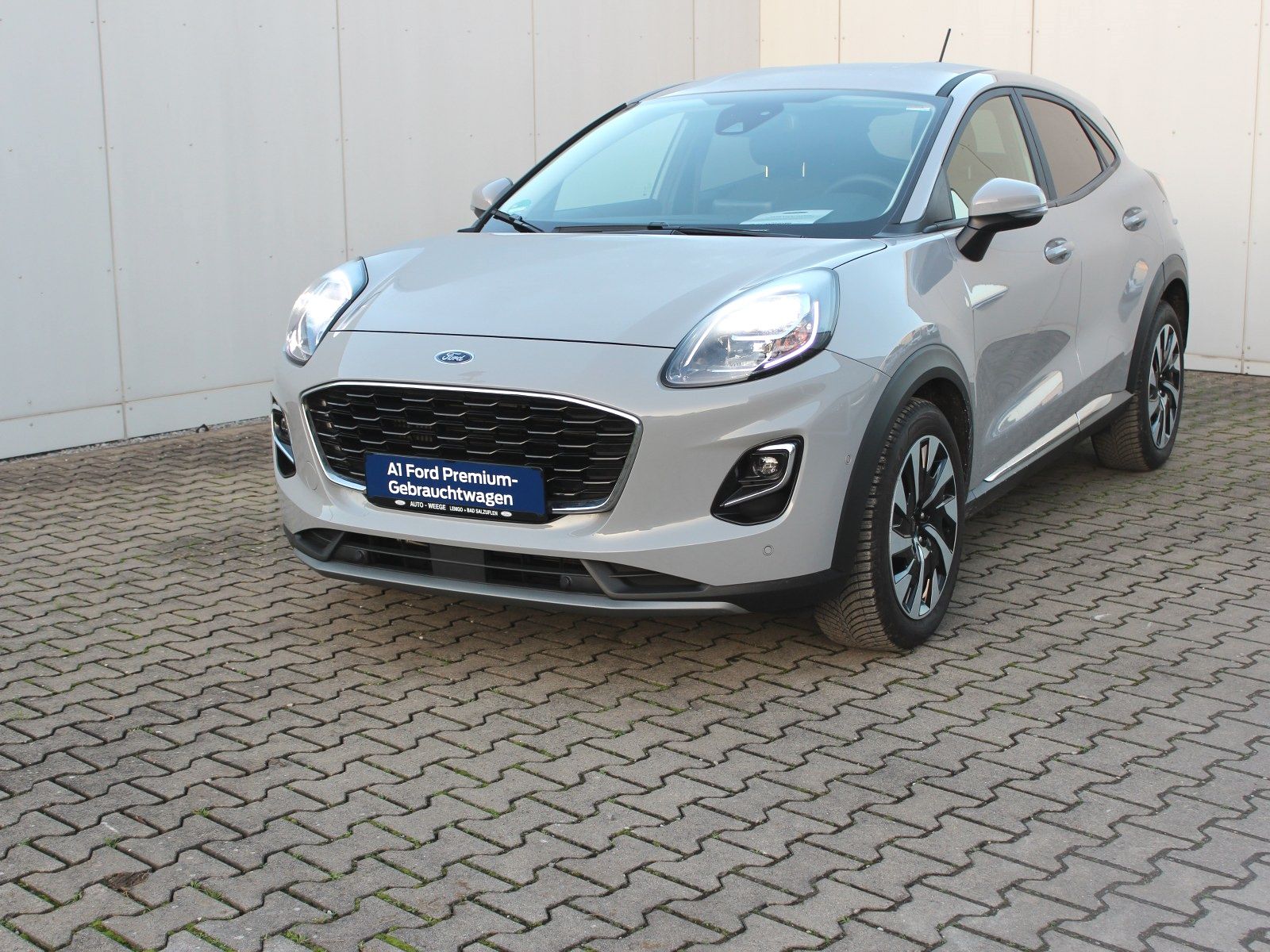 Fahrzeugabbildung Ford Puma Titanium Start/Stopp 1,0 EcoBoost