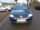 Volkswagen Passat Variant  Family/AHK*+TÜV Neu+WR!!! - Volkswagen Passat aus 2003