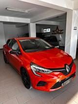 Renault Clio Equilibre full optional - Renault Clio Equilibre mit Hybrid-Antrieb (Benzin/Elektro)