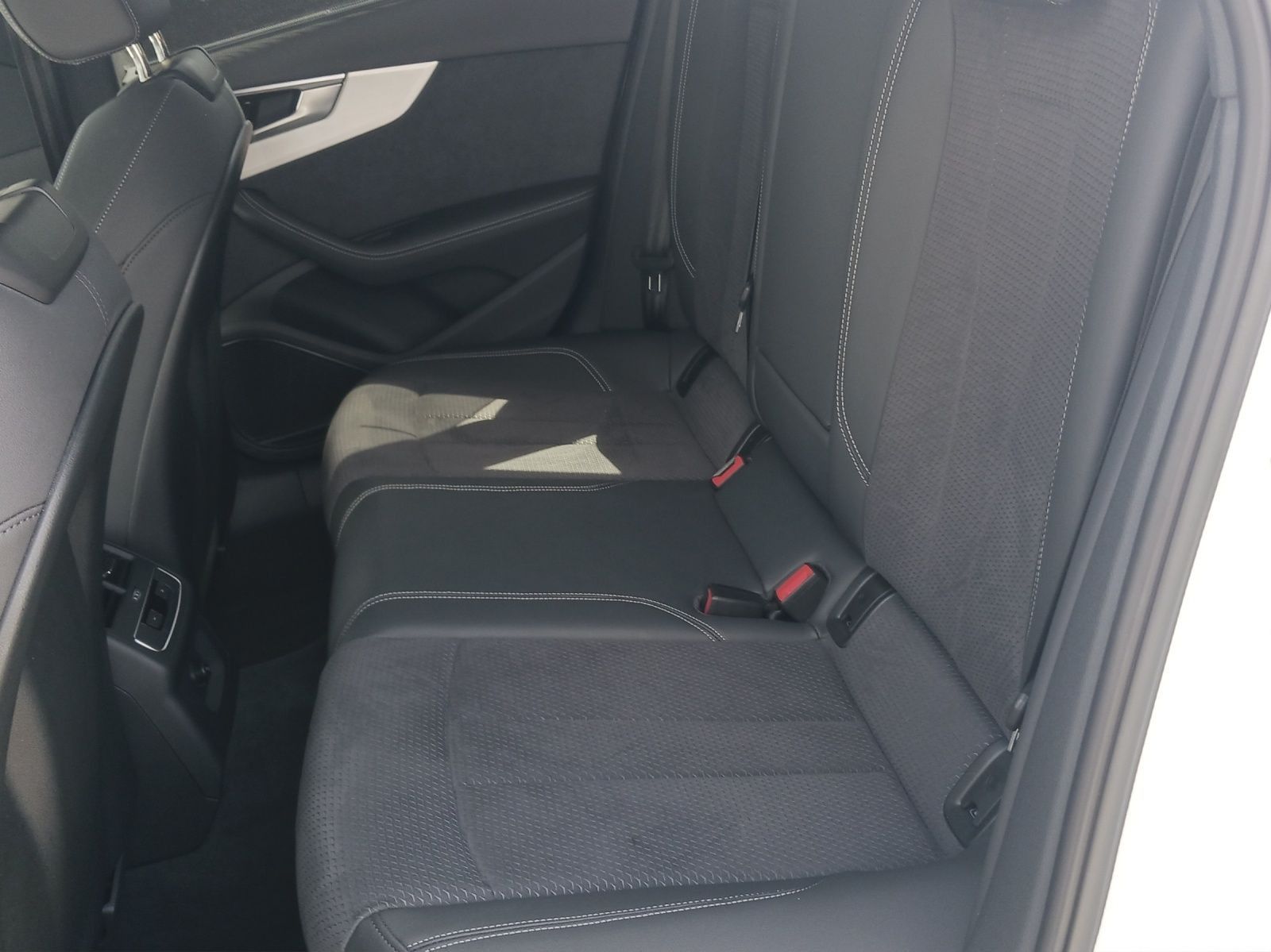 Audi A4 - Bild 14