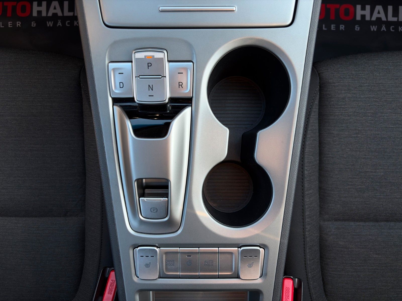 Fahrzeugabbildung Hyundai KONA E Select ACC Cam PDC LFA LKA LHZ SHZ