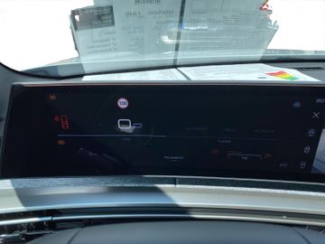 Peugeot 3008 1.2 145 Allure 360+Kam.+KeyLess+LED+Navi