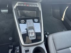 AUDI A3 Sportback 35 TDI S-line LED Navi virtual Rfk AUDI A3 Sportback 35 TDI S-line LED Navi virtual Rfk