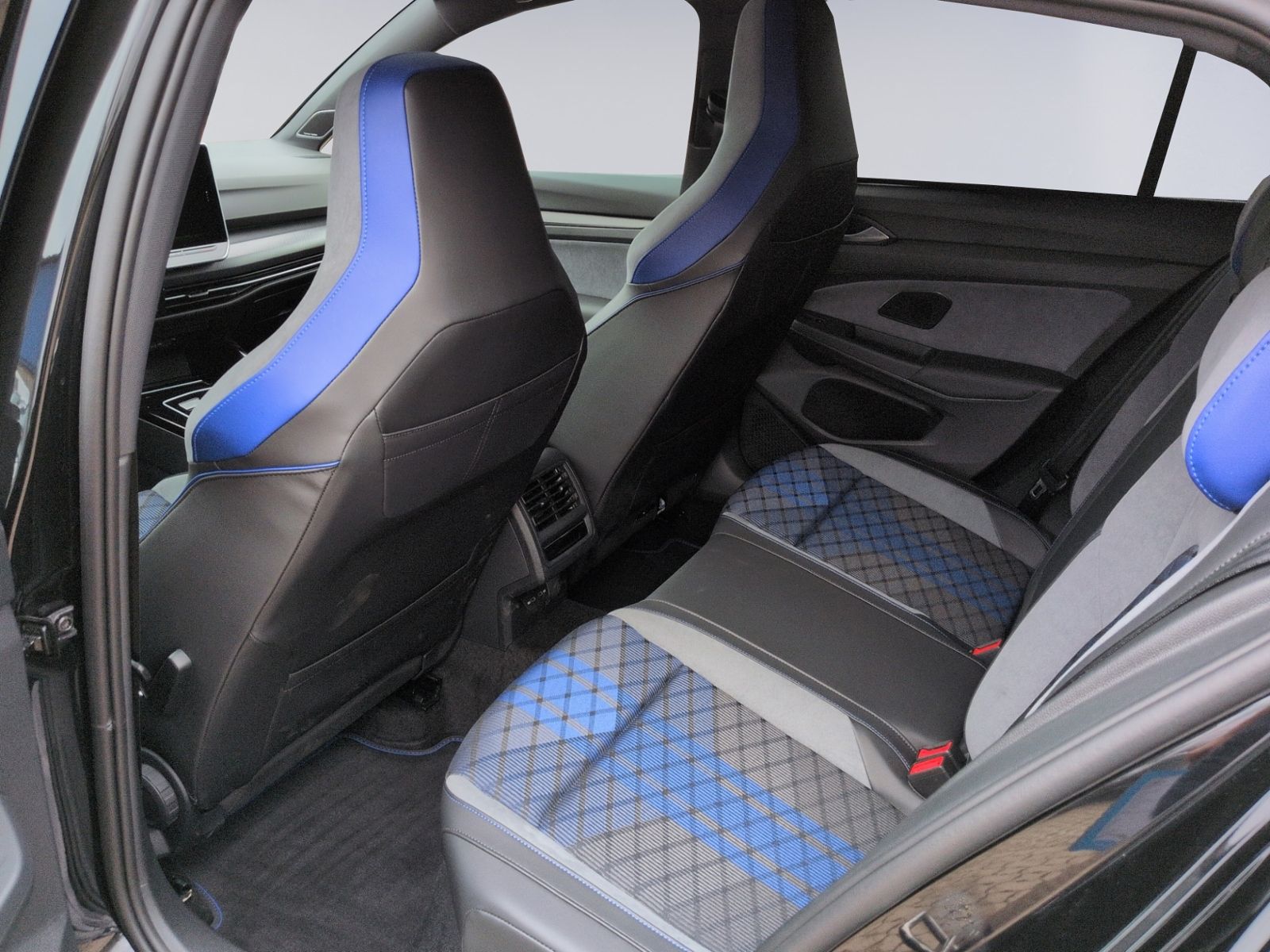 Golf R Black Edition  AKRAPOVIC+PANO+