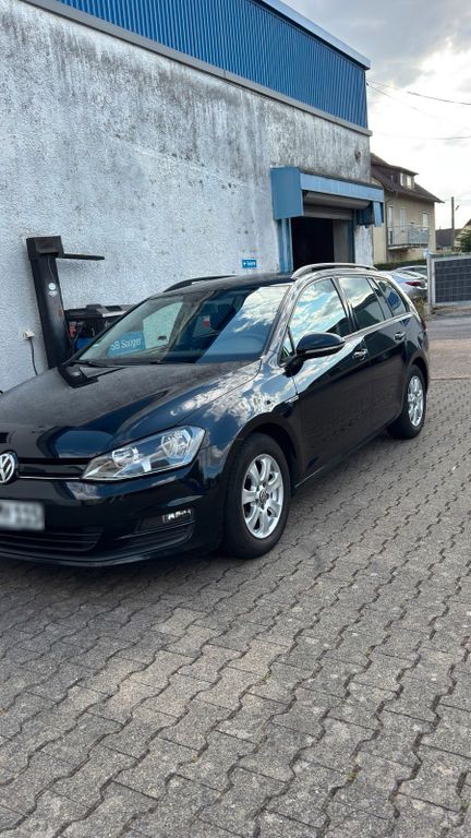 Image of Volkswagen Golf