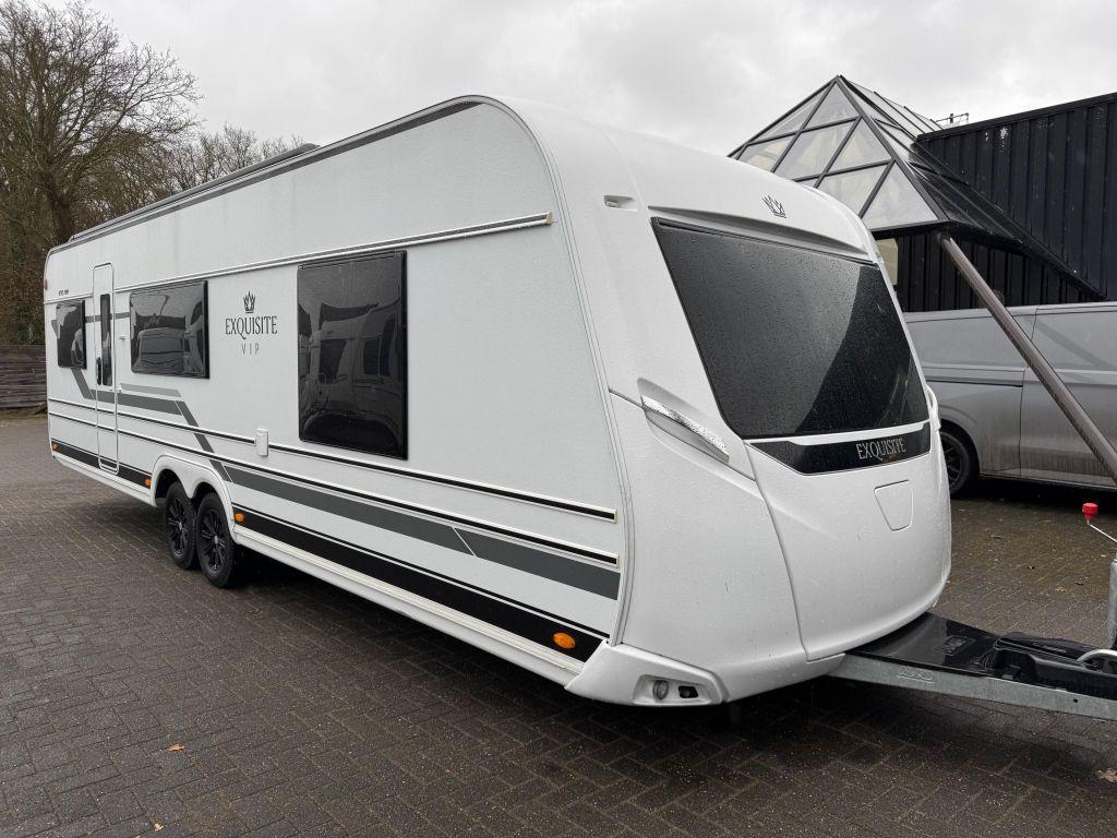 LMC Exquisite 695 VIP