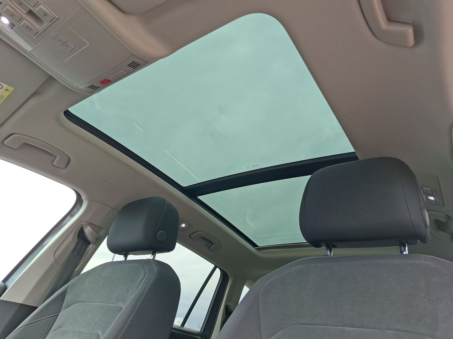 Tiguan Allspace 2.0 TDI Highline 4M *PANO*NAVI*K