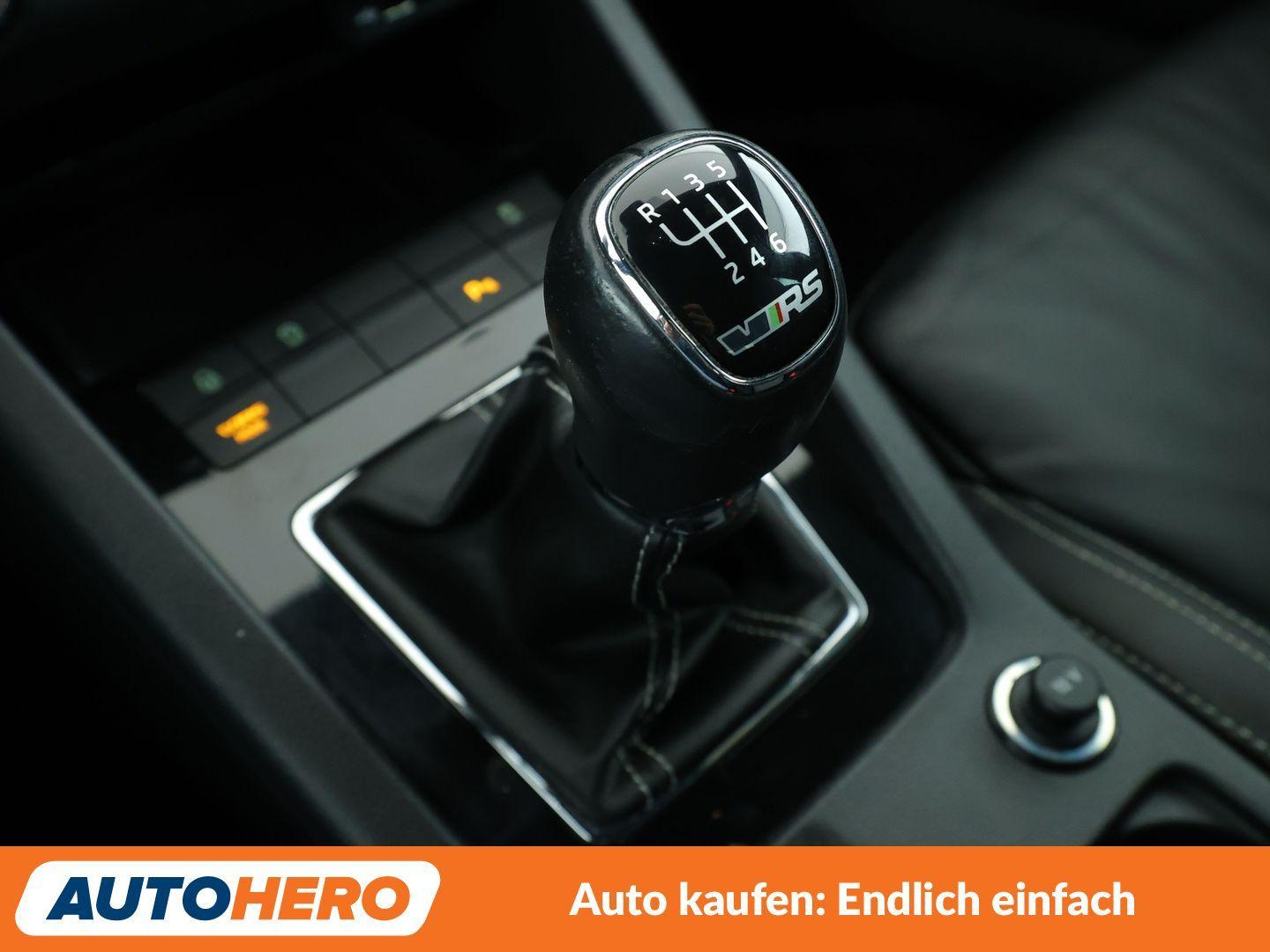 Skoda Octavia 2.0 TSI RS*NAVI*XENON*SPUR*CAM*PDC*SHZ*