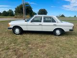 Mercedes-Benz 200 W123 1.Hand Motor NEU 80.405 km - Mercedes-Benz Gebrauchtwagen von 1982