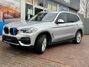 Fotografie BMW X3 Baureihe X3 xDrive 20 d Advantage