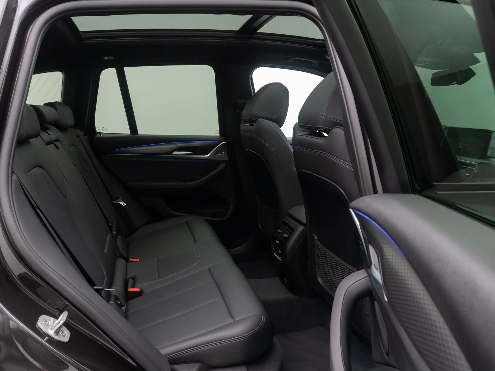 Fahrzeugabbildung BMW X3 xD20d M Sport Laser Pano Kamera HUD DAB HiFi